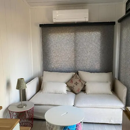 فندق Beach House For 12, With Magnificent View Of Lesvos Ayvacik (Canakkale)